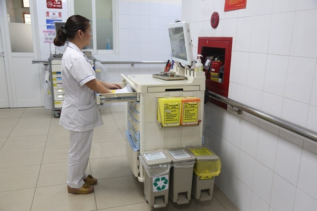 Quảng Ninh tăng cường quản lý chất thải y tế, đảm bảo an toàn môi trường và sức khỏe cộng đồng- Ảnh 1. Quảng Ninh tăng cường quản lý chất thải y tế, đảm bảo an toàn môi trường và sức khỏe cộng đồng- Ảnh 1.