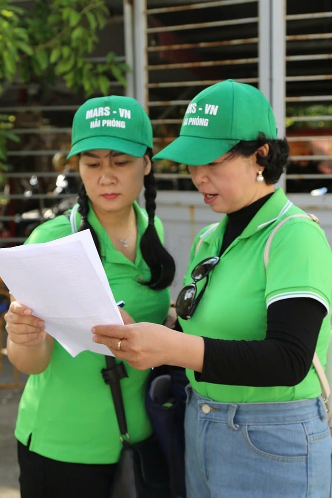 Anh hùng châu Á Phạm Thị Huệ: Người phá vỡ 'bức tường' kỳ thị và hành trình SỐNG ĐẸP- Ảnh 10. Anh hùng châu Á Phạm Thị Huệ: Người phá vỡ 'bức tường' kỳ thị và hành trình SỐNG ĐẸP- Ảnh 10.