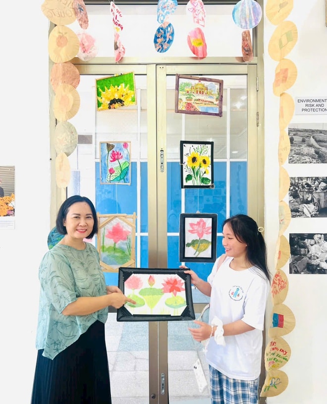 Anh hùng châu Á Phạm Thị Huệ: Người phá vỡ 'bức tường' kỳ thị và hành trình SỐNG ĐẸP- Ảnh 12. Anh hùng châu Á Phạm Thị Huệ: Người phá vỡ 'bức tường' kỳ thị và hành trình SỐNG ĐẸP- Ảnh 12.