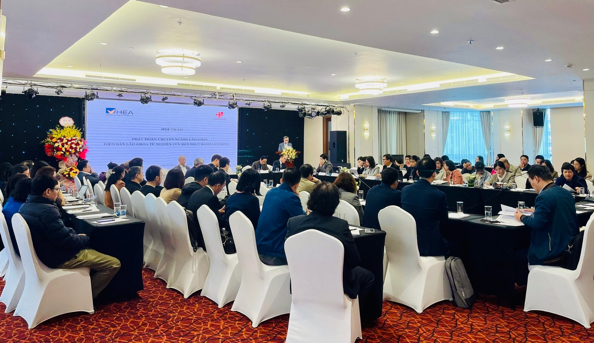 Thứ trưởng Trần Văn Thuấn: Kiến tạo hệ sinh thái chăm sóc người cao tuổi hiện đại, bền vững và nhân văn- Ảnh 2.