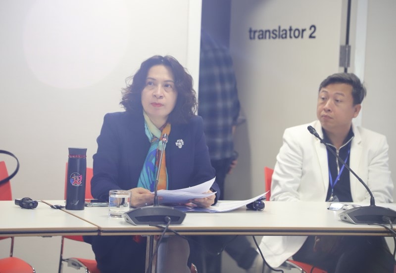 Thứ trưởng Nguyễn Thị Liên Hương chủ trì họp mở rộng Ban Điều phối Quốc gia Quỹ Toàn cầu phòng, chống AIDS, lao và sốt rét tại Việt Nam- Ảnh 1. Thứ trưởng Nguyễn Thị Liên Hương chủ trì họp mở rộng Ban Điều phối Quốc gia Quỹ Toàn cầu phòng, chống AIDS, lao và sốt rét tại Việt Nam- Ảnh 1.