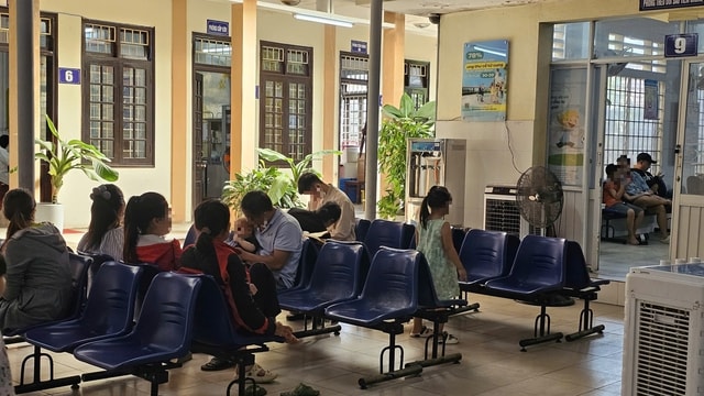 Huế: 'Siết' quy trình quản lý chất thải y tế, chủ động ngăn ngừa nguy cơ lây nhiễm- Ảnh 1.