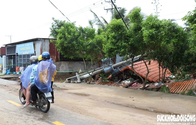 Mưa lũ khiến tuyến đường tỉnh lộ ở Khánh Hòa hư hỏng nặng- Ảnh 7.