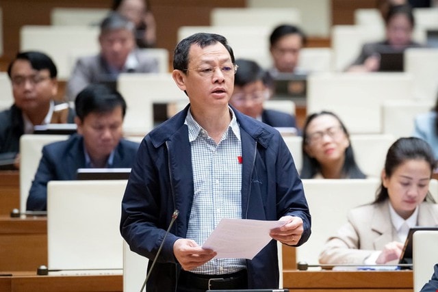 ĐBQH Nguyễn Tri Thức: Cần quy định rõ chủ sở hữu công nghệ và cơ chế chuyển giao trong lĩnh vực y tế- Ảnh 1.