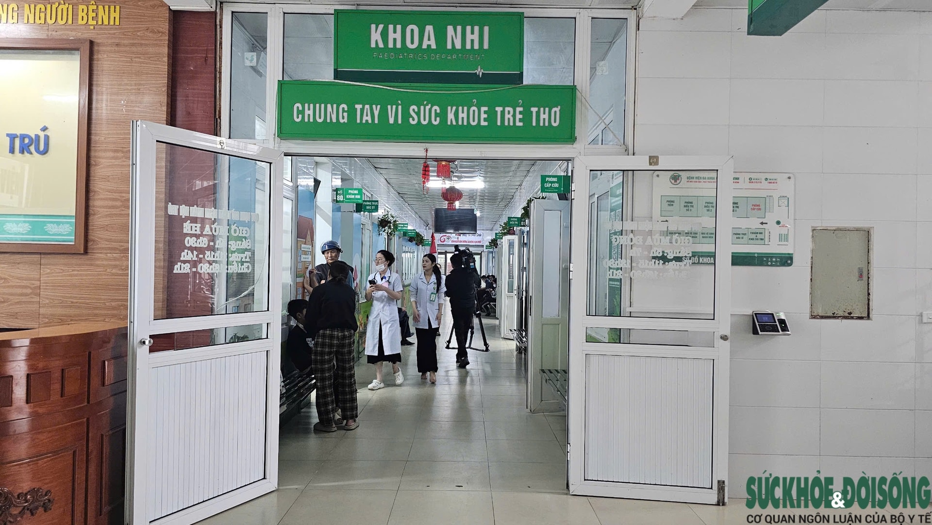 Thời tiết giao mùa bệnh hô hấp gia tăng mạnh, người dân không tự ý sử dụng Tamiflu- Ảnh 1.