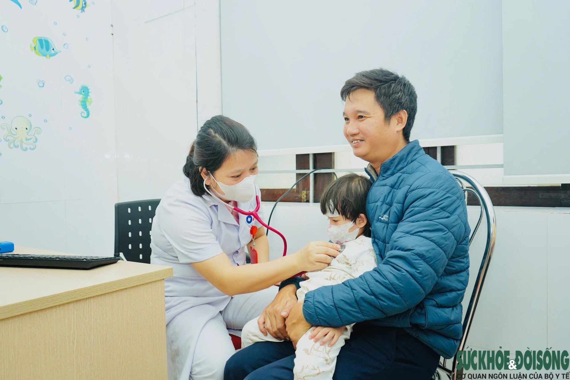 Thời tiết giao mùa bệnh hô hấp gia tăng mạnh, người dân không tự ý sử dụng Tamiflu- Ảnh 2.