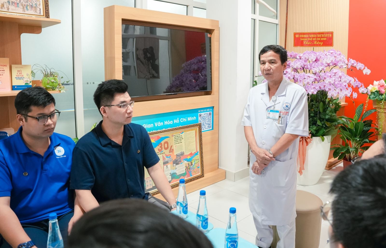 TP Hồ Chí Minh huy động bác sĩ và thuốc men hỗ trợ vùng lũ- Ảnh 1.