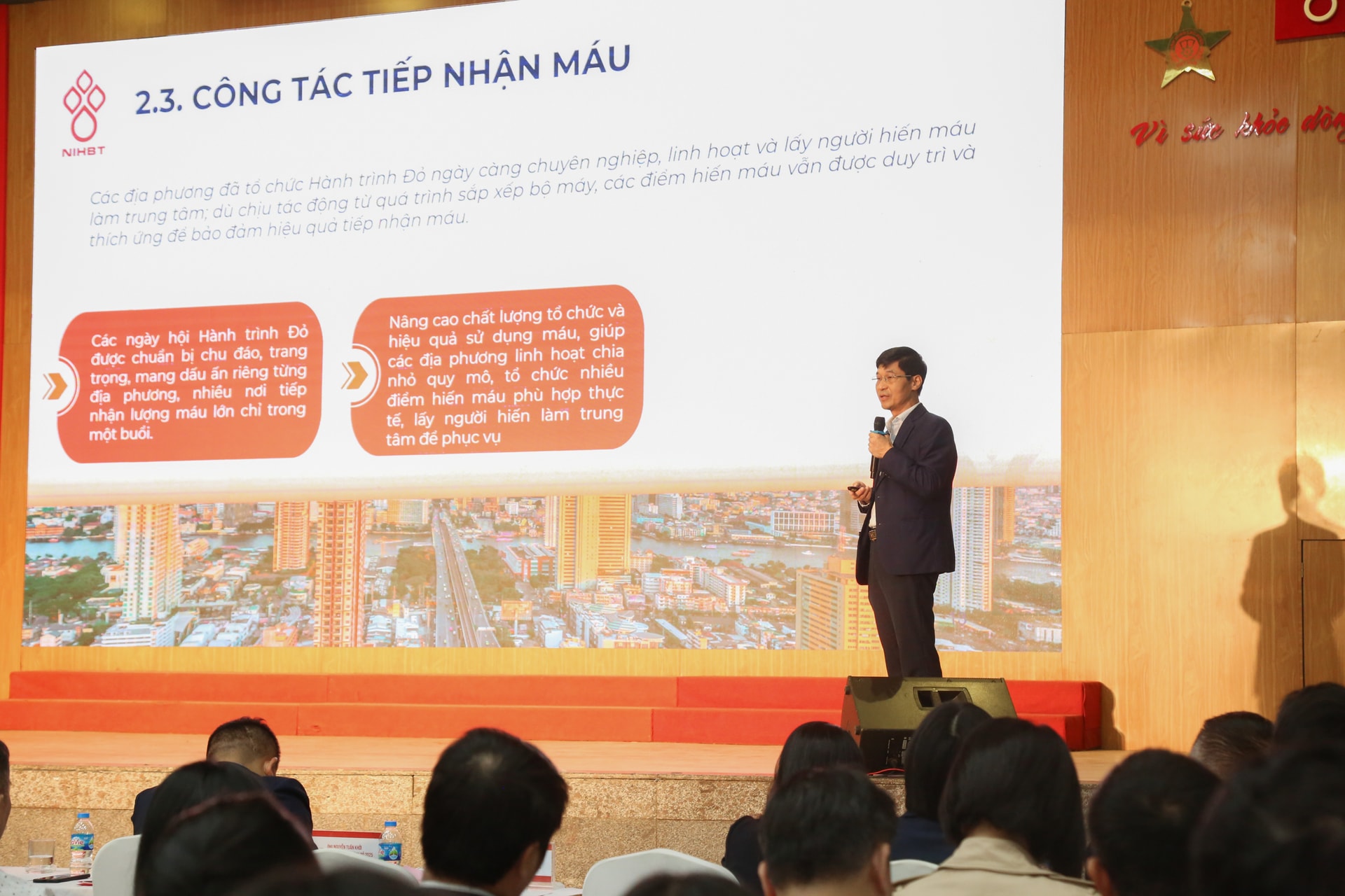 Hơn 1 triệu đơn vị máu được hiến tặng qua 13 tổ chức Hành trình Đỏ- Ảnh 2. Hơn 1 triệu đơn vị máu được hiến tặng qua 13 tổ chức Hành trình Đỏ- Ảnh 2.