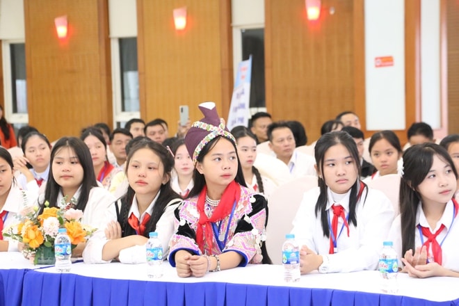 Nghệ An gửi thông điệp mạnh mẽ tại Diễn đàn Trẻ em 2025: Không trẻ nào bị bỏ lại phía sau- Ảnh 7. Nghệ An gửi thông điệp mạnh mẽ tại Diễn đàn Trẻ em 2025: Không trẻ nào bị bỏ lại phía sau- Ảnh 7.