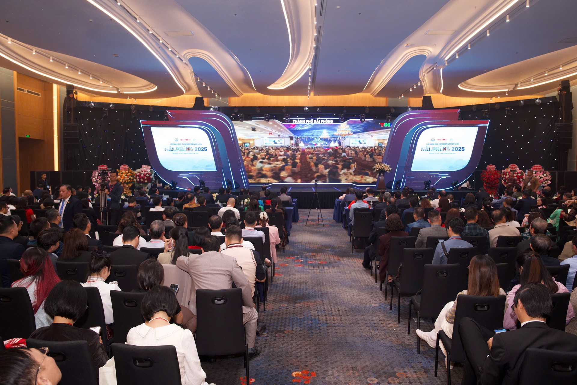 Hải Phòng nâng tầm du lịch bằng liên kết vùng- Ảnh 1.