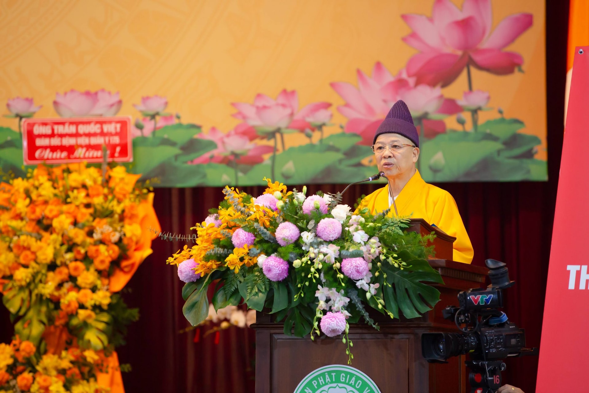 Ngày hội ‘Hiến máu cứu người - Hành Bồ Tát đạo’, hướng về đồng bào miền Trung, Tây Nguyên bị ảnh hưởng mưa lũ- Ảnh 3.