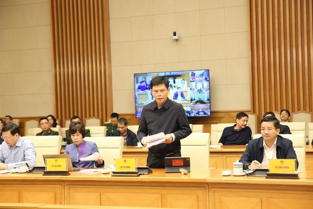 Ngành Y tế tổ chức trực chuyên môn, trực cấp cứu 24/24 hỗ trợ nhân dân vùng lũ lụt miền Trung- Ảnh 3. Ngành Y tế tổ chức trực chuyên môn, trực cấp cứu 24/24 hỗ trợ nhân dân vùng lũ lụt miền Trung- Ảnh 3.