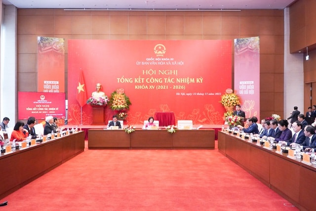 Phó Chủ tịch Quốc hội: Nhiều chính sách mới về chăm sóc, bảo vệ và nâng cao sức khỏe nhân dân được thể chế hóa- Ảnh 1.