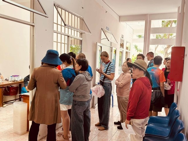 Khánh Hòa kêu gọi hiến máu tình nguyện khẩn cấp để cứu người- Ảnh 1.