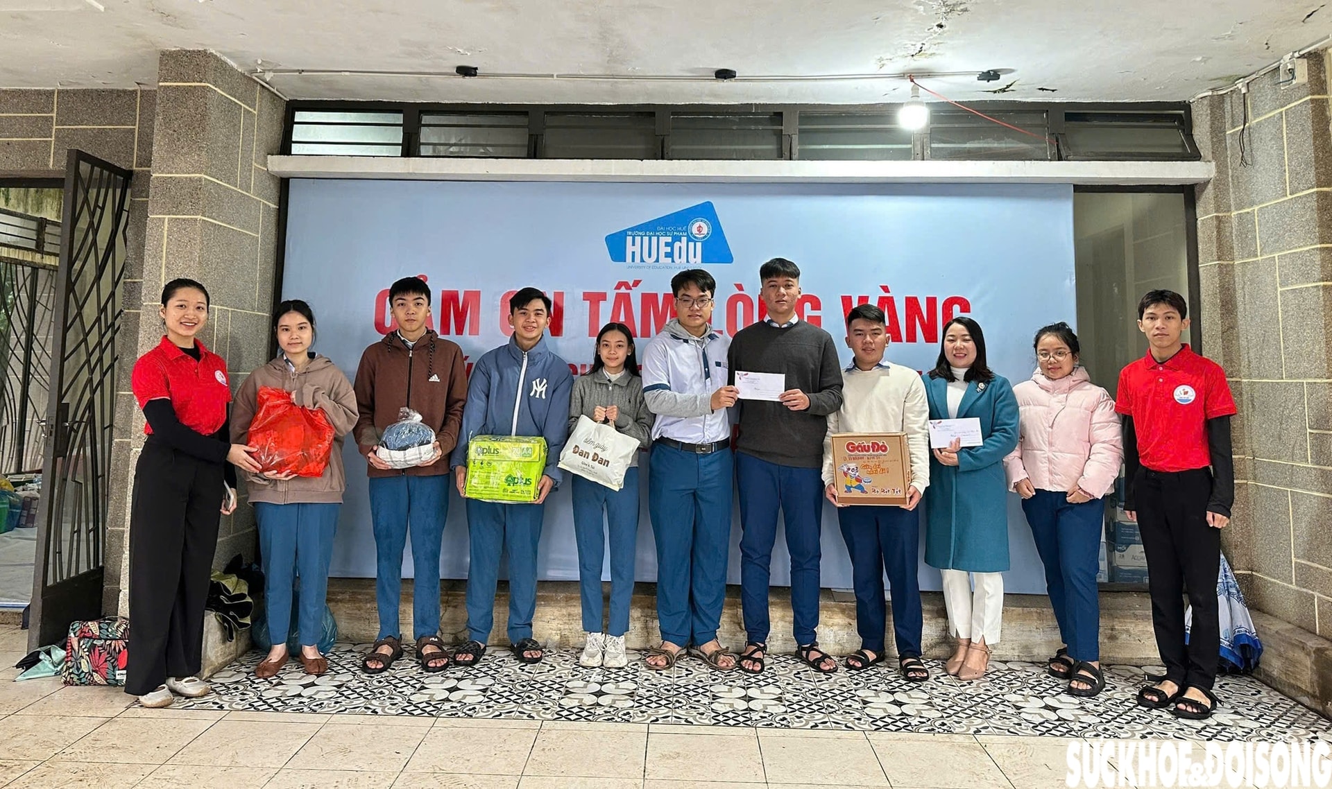 Các trường đại học Huế hướng về vùng lũ, lan tỏa tinh thần tương thân tương ái- Ảnh 10.