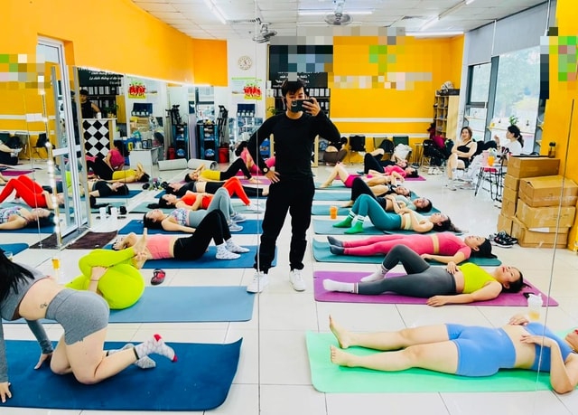 Phòng tập 'tối giản' giúp tăng cơ, giảm mỡ đang 'hút' giới trẻ- Ảnh 2.