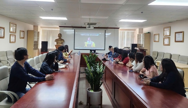 Kiến thức đúng, mô hình chuẩn: Chìa khóa cho chuyển đổi số báo chí Việt Nam- Ảnh 5. Kiến thức đúng, mô hình chuẩn: Chìa khóa cho chuyển đổi số báo chí Việt Nam- Ảnh 5.