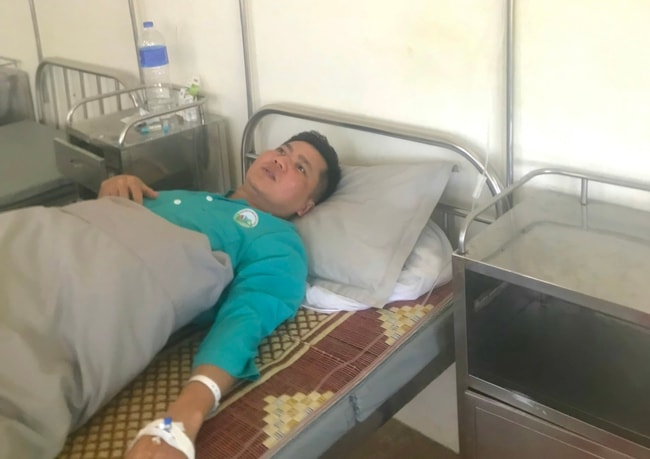 Thông tin mới về vụ xô xát giữa giáo viên và hiệu trưởng trong buổi liên hoan ngày 20/11- Ảnh 2. Thông tin mới về vụ xô xát giữa giáo viên và hiệu trưởng trong buổi liên hoan ngày 20/11- Ảnh 2.