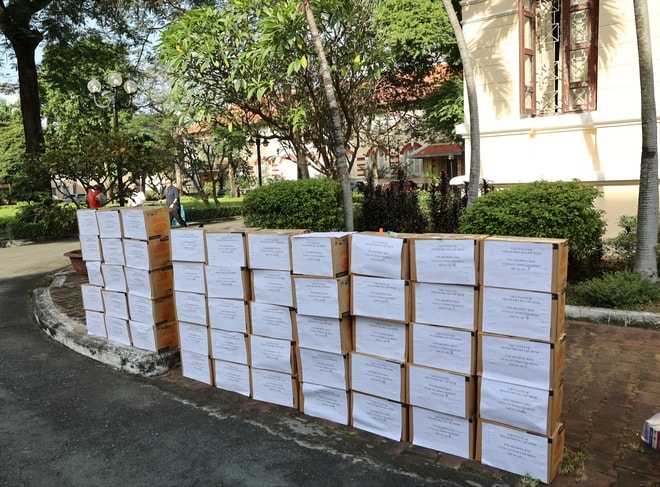 Nhiều đoàn công tác của Bộ Y tế hỗ trợ các tỉnh miền Trung, Tây Nguyên ứng phó, khắc phục mưa lũ- Ảnh 4.