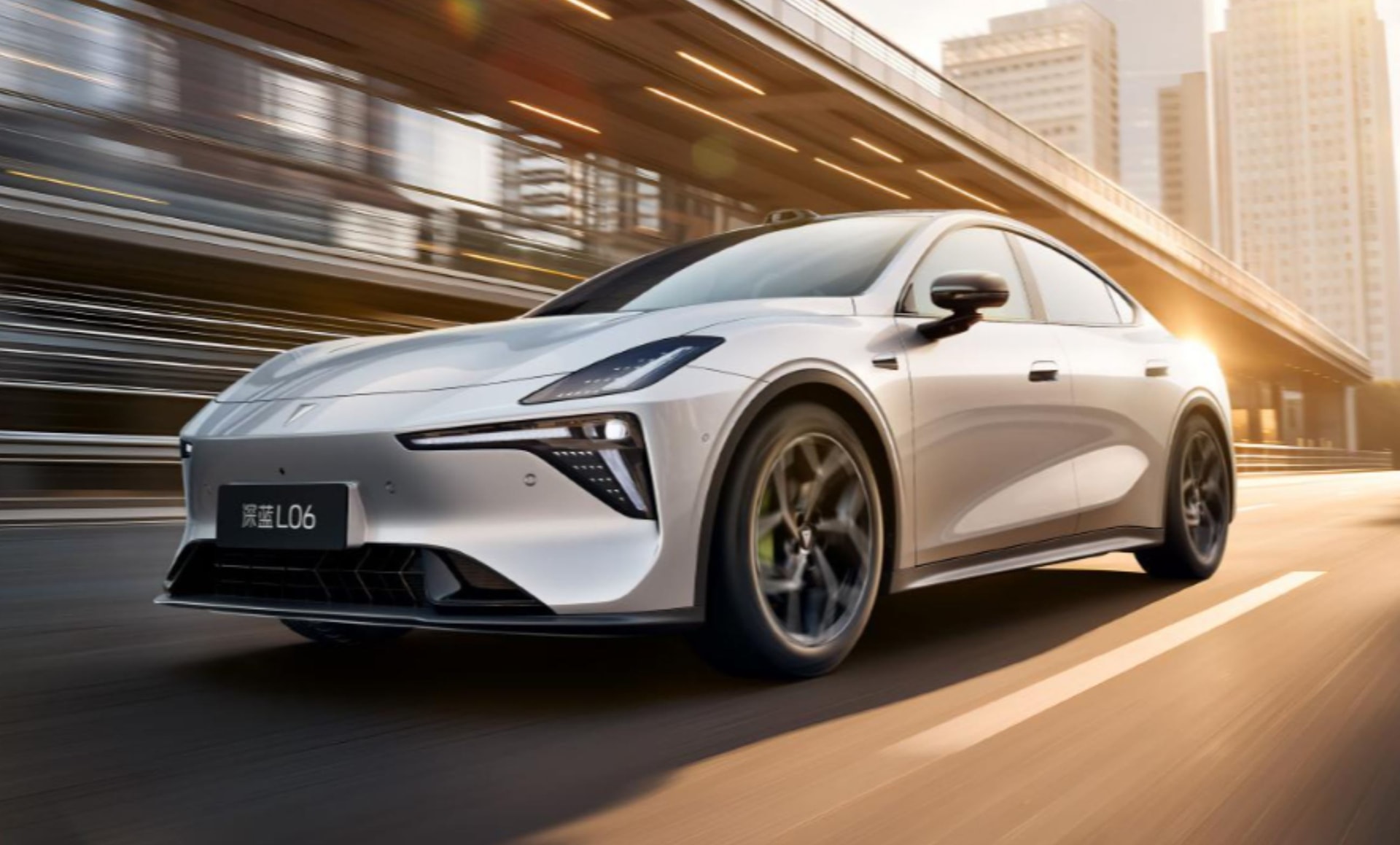 Deepal L06 là mẫu xe thương mại đầu tiên của Trung Quốc được trang bị hệ thống giảm xóc từ tính. (Ảnh: Car Expert)