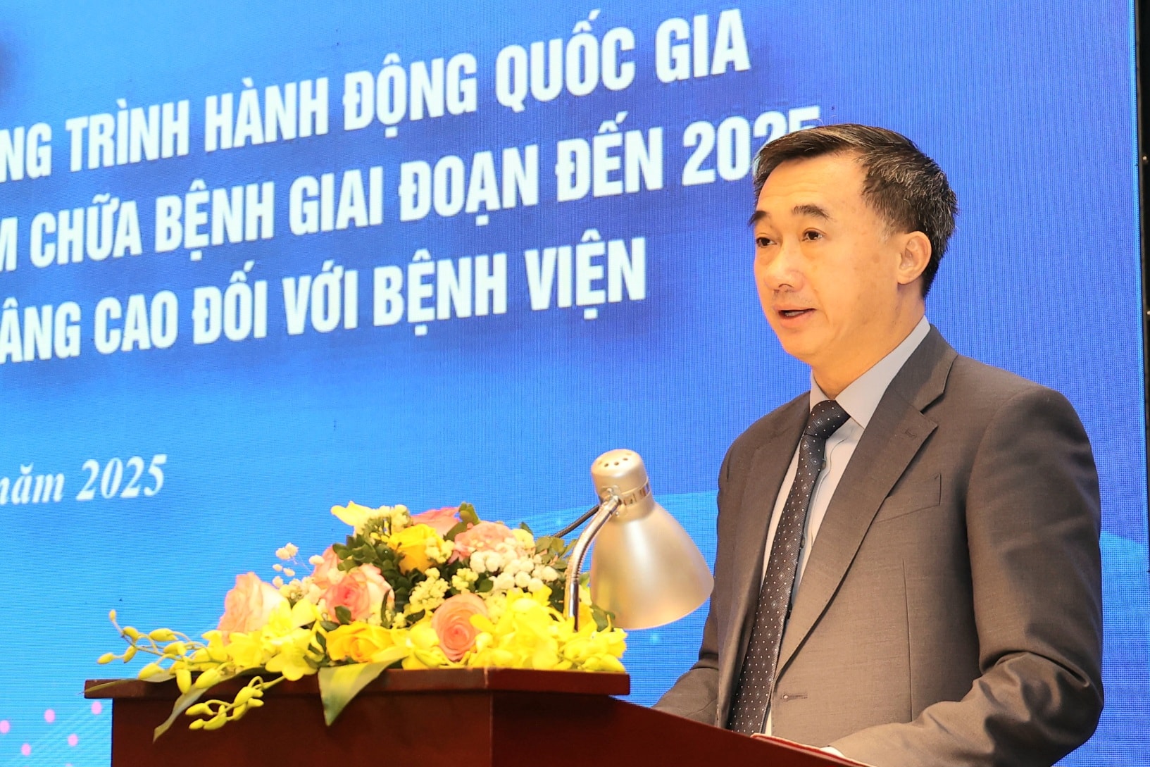 Thứ trưởng Trần Văn Thuấn: Nhiều người bệnh quốc tế đã lựa chọn Việt Nam như một điểm đến tin cậy- Ảnh 1. Thứ trưởng Trần Văn Thuấn: Nhiều người bệnh quốc tế đã lựa chọn Việt Nam như một điểm đến tin cậy- Ảnh 1.