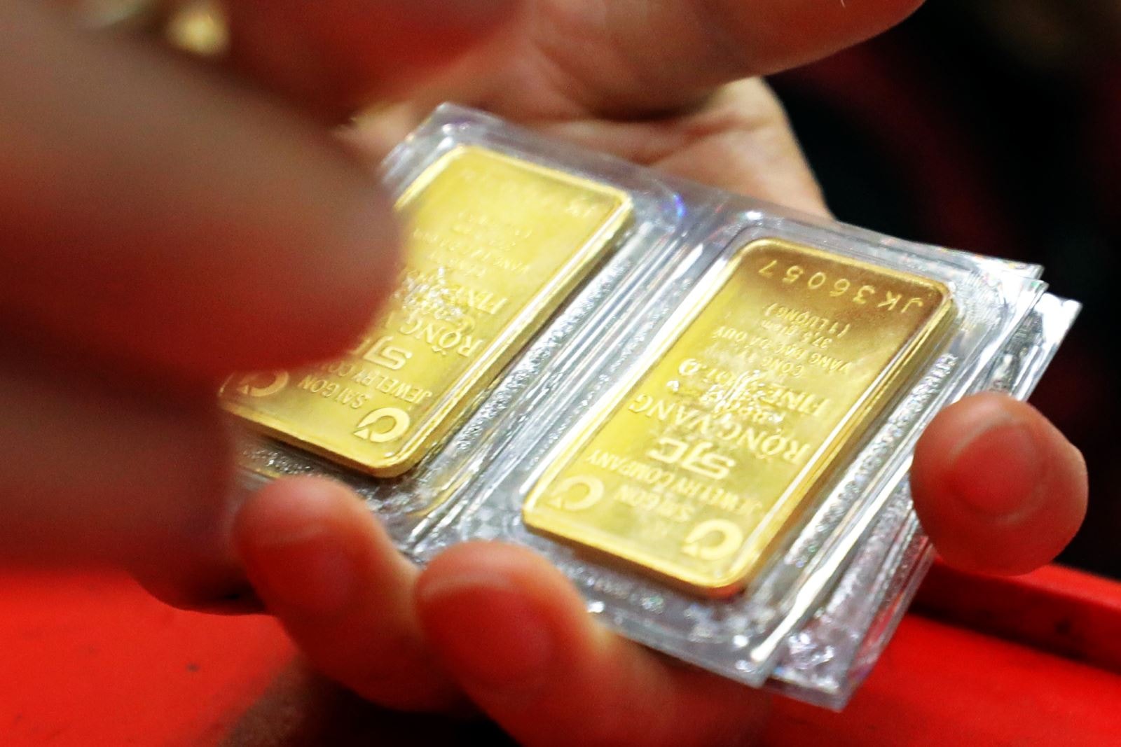 Giá vàng miếng sáng 25/11 tăng 2 triệu đồng/lượng- Ảnh 1.