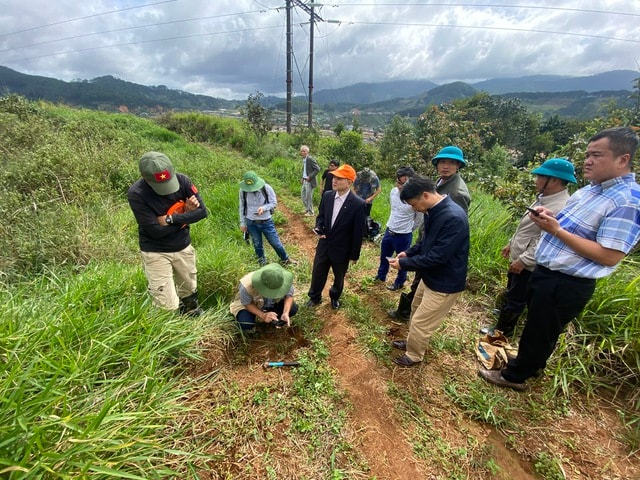 Viện Hàn lâm Khoa học và Công nghệ Việt Nam cử chuyên gia hỗ trợ Lâm Đồng khảo sát sạt lở- Ảnh 3.