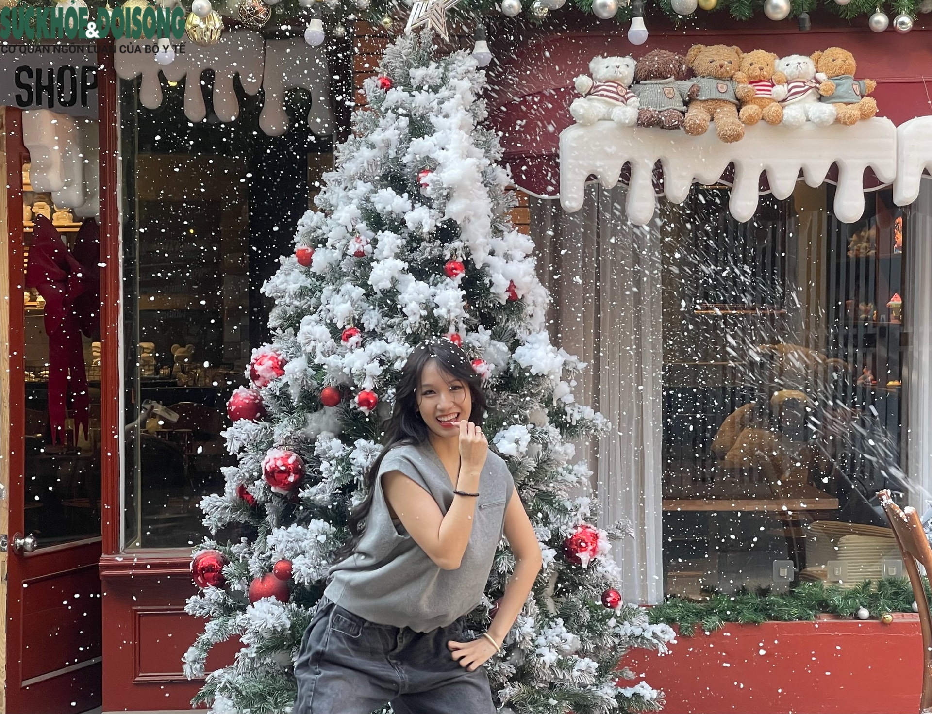 Quán cà phê biến thành 'ngôi làng tuyết' giữa lòng Thủ đô- Ảnh 7.