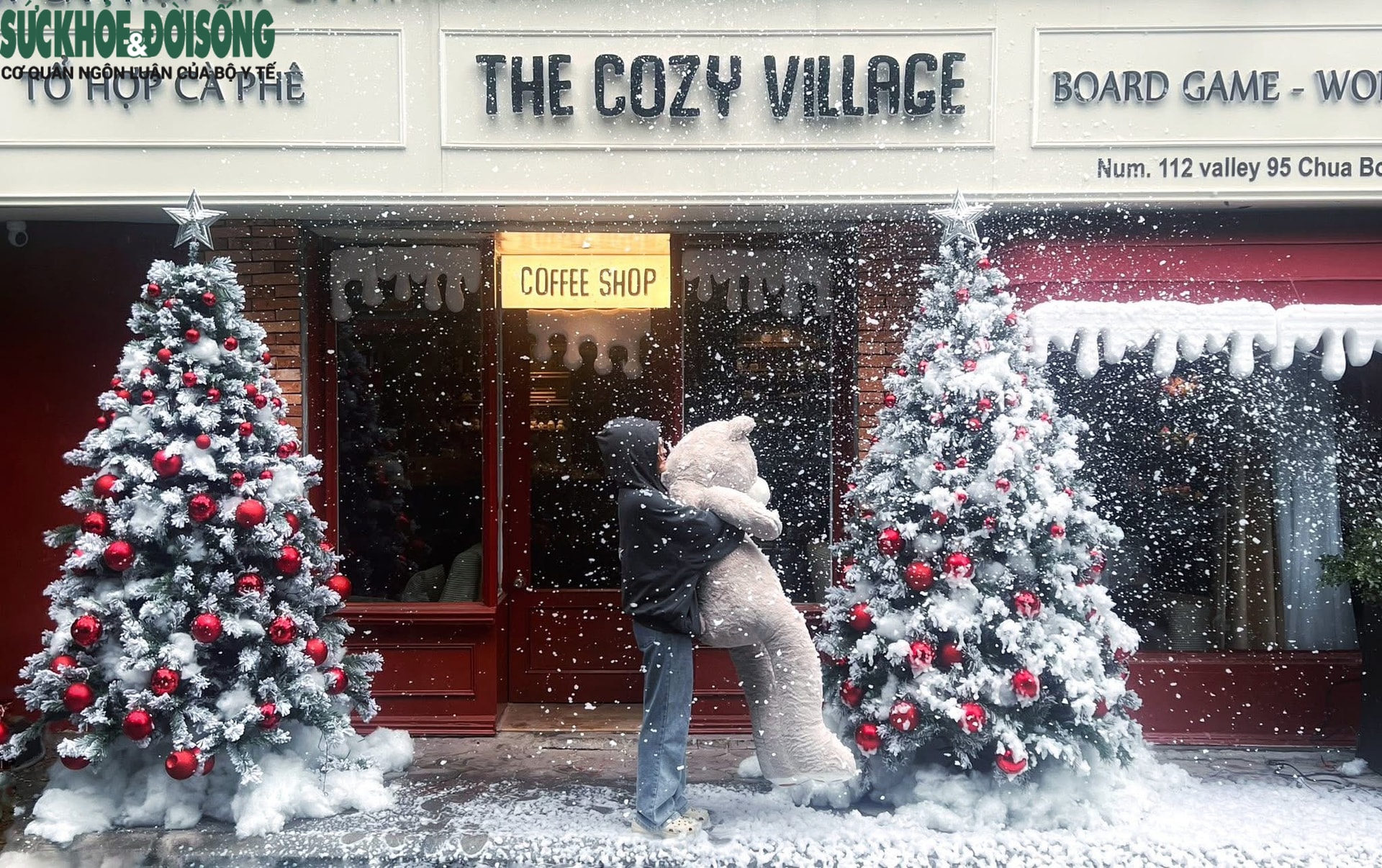Quán cà phê biến thành 'ngôi làng tuyết' giữa lòng Thủ đô- Ảnh 8.