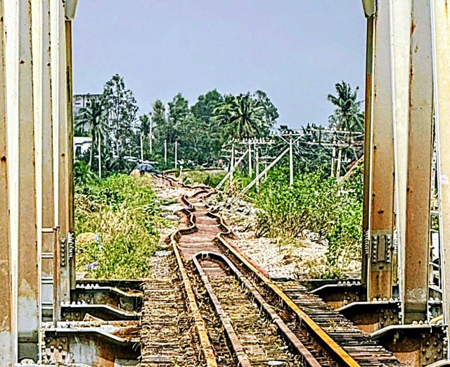 Hạ tầng giao thông 'tổn thương' ra sao sau mưa lũ?- Ảnh 3.