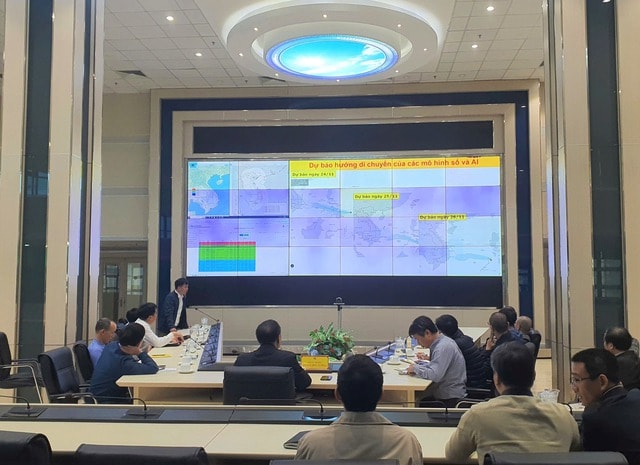 Khẩn cấp triển khai các biện pháp ứng phó với bão số 15- Ảnh 2.