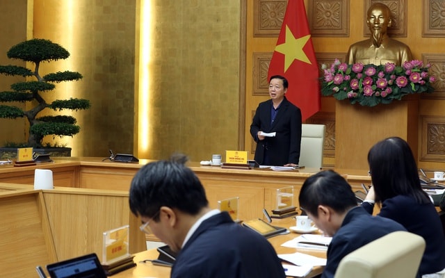 Phó Thủ tướng chỉ đạo rà soát vận hành hồ thủy điện, ngăn nguy cơ lũ quét khi bão số 15 áp sát- Ảnh 4. Phó Thủ tướng chỉ đạo rà soát vận hành hồ thủy điện, ngăn nguy cơ lũ quét khi bão số 15 áp sát- Ảnh 4.