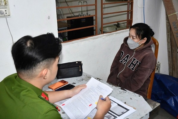 Lật tẩy chiêu trò giả người nhà bệnh nhân trộm cắp tại bệnh viện- Ảnh 1.