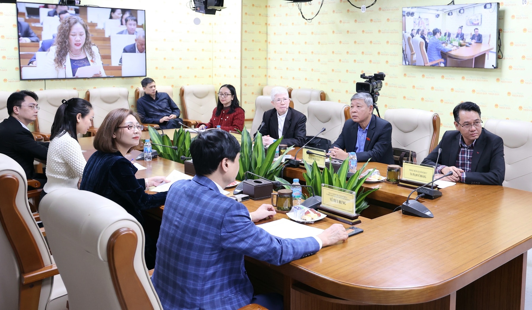 Ban hành Luật Dân số để giải quyết đồng bộ các vấn đề dân số trong tình hình mới- Ảnh 1. Ban hành Luật Dân số để giải quyết đồng bộ các vấn đề dân số trong tình hình mới- Ảnh 1.