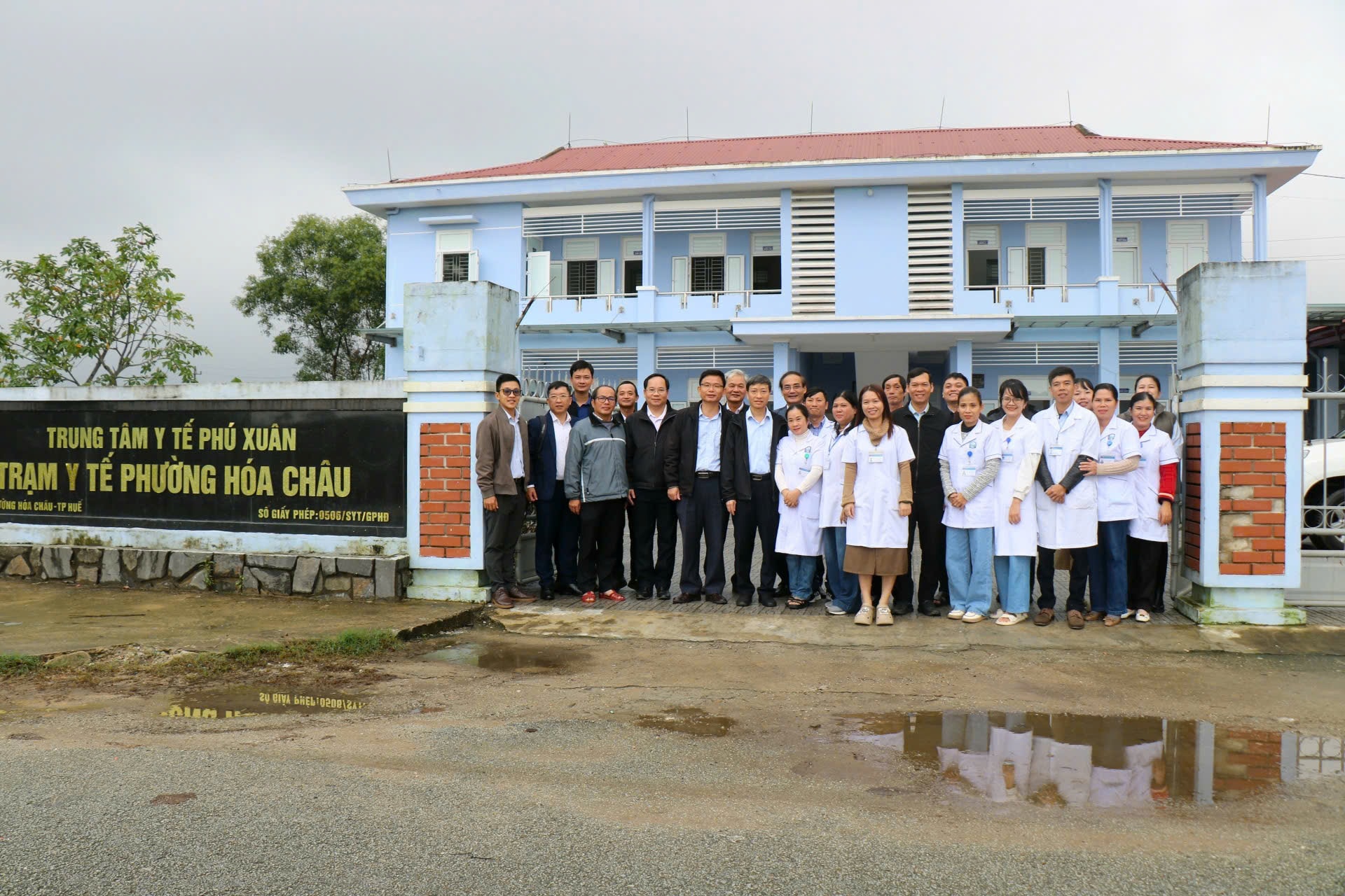 Viện Vệ sinh dịch tễ Trung ương kiểm tra, giám sát phòng chống dịch bệnh sau lũ lụt tại Huế- Ảnh 2.