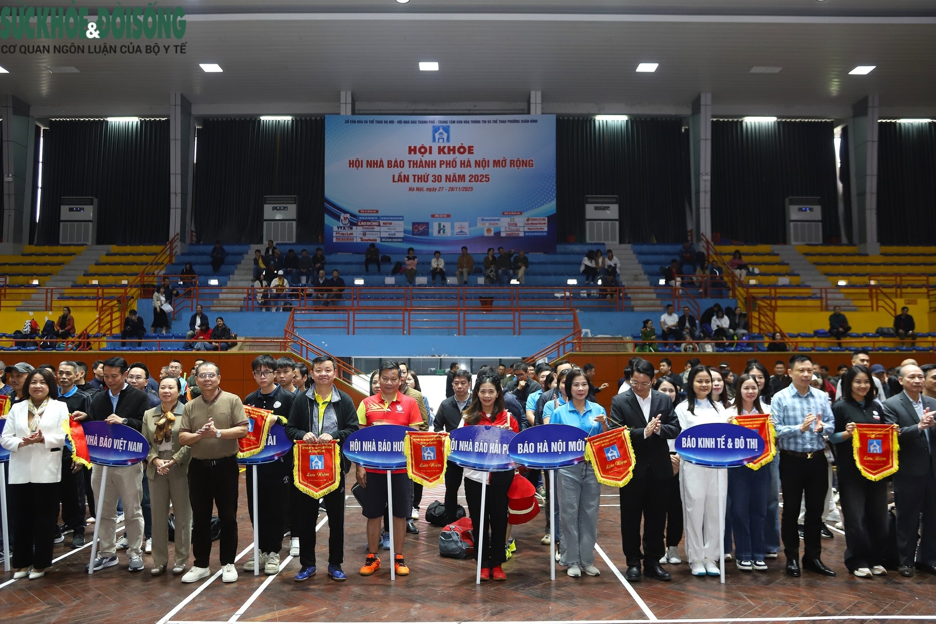 Hội Nhà báo Hà Nội khai mạc 'Hội khỏe 2025': 25 đoàn vận động viên tranh tài 6 bộ môn sôi động- Ảnh 3.