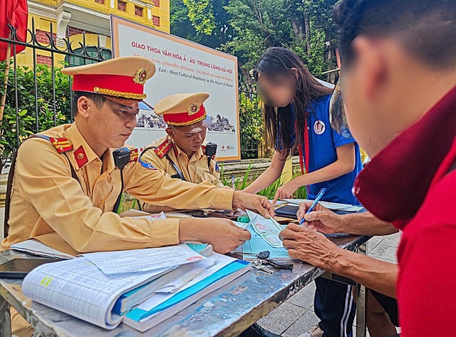 Hơn 3.100 học sinh Hà Nội vi phạm giao thông, nhiều trường học bị nêu tên- Ảnh 2.