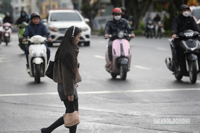 Miền Bắc có nơi rét dưới 8 độ, bão số 15 vẫn đang phức tạp trên Biển Đông- Ảnh 2.