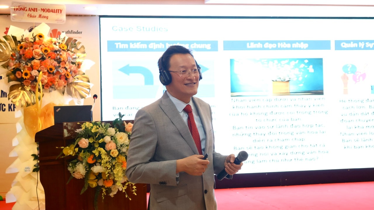 Chuyên gia y tế Việt Nam và Vương quốc Anh chia sẻ kinh nghiệm về phát triển chăm sóc sức khoẻ ban đầu cho Đồng Nai- Ảnh 4. Chuyên gia y tế Việt Nam và Vương quốc Anh chia sẻ kinh nghiệm về phát triển chăm sóc sức khoẻ ban đầu cho Đồng Nai- Ảnh 4.