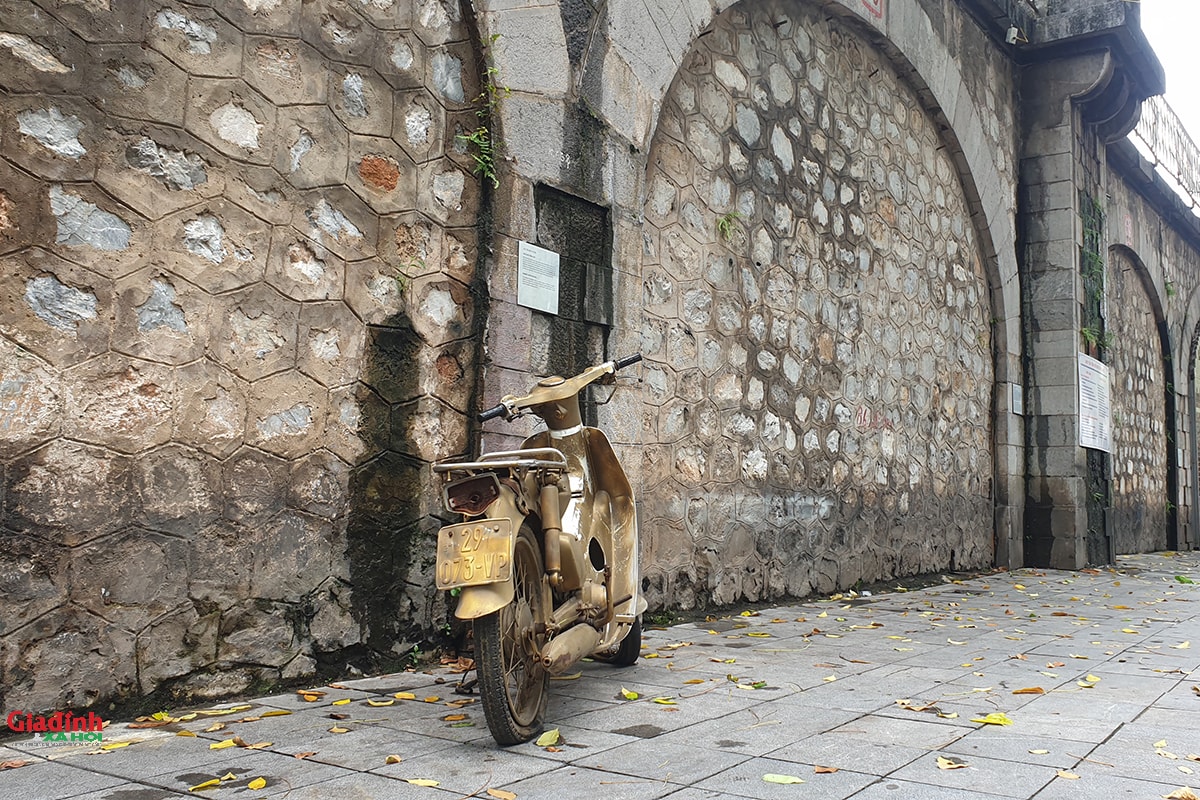 Hà Nội: 132 vòm cầu đá dẫn lên cầu Long Biên sắp được 'thay áo mới'- Ảnh 1.