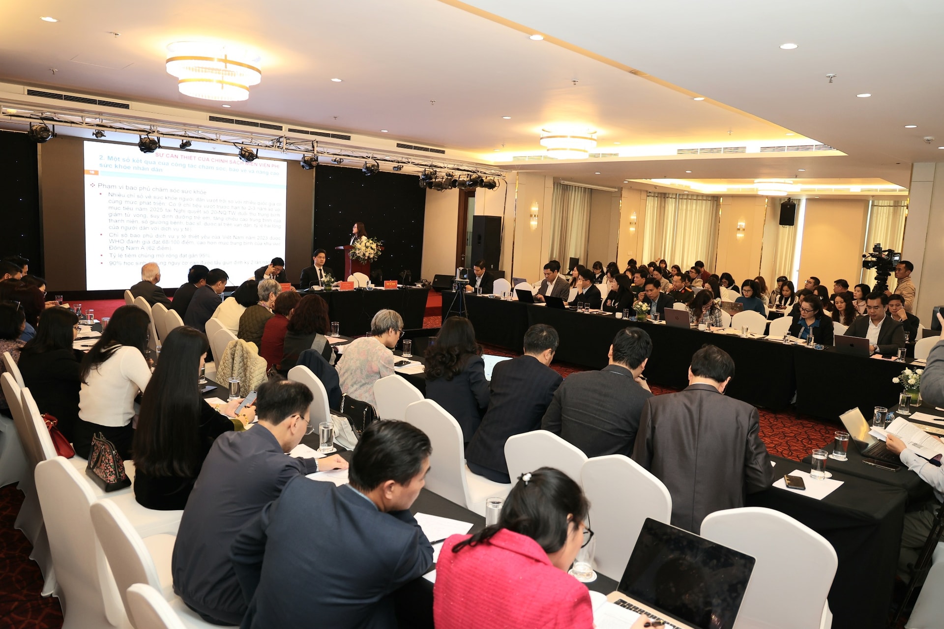 Bộ Y tế xây dựng gói dịch vụ y tế cơ bản thuộc phạm vi miễn viện phí- Ảnh 2. Bộ Y tế xây dựng gói dịch vụ y tế cơ bản thuộc phạm vi miễn viện phí- Ảnh 2.