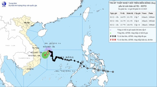 Bão số 15 suy yếu thành áp thấp nhiệt đới, miền Trung hứng đợt mưa lớn- Ảnh 1. Bão số 15 suy yếu thành áp thấp nhiệt đới, miền Trung hứng đợt mưa lớn- Ảnh 1.