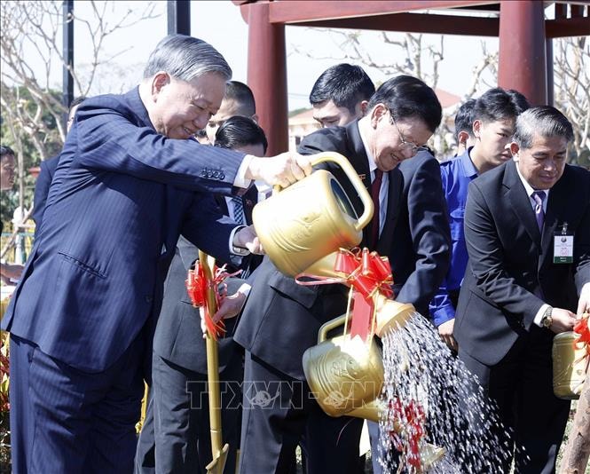 Tổng Bí thư Tô Lâm dự Lễ khánh thành Công viên Hữu nghị Lào - Việt Nam ở thủ đô Viêng Chăn- Ảnh 5.