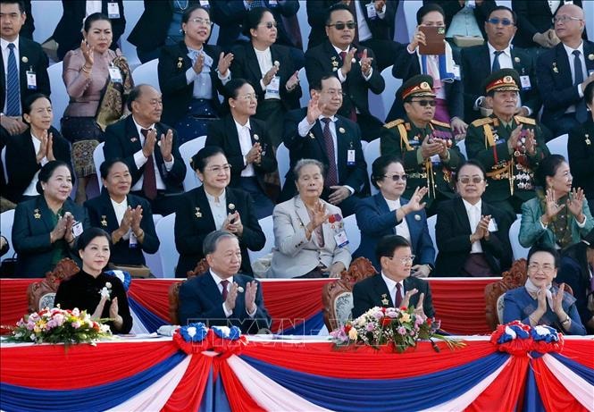 Kỷ niệm trọng thể 50 năm Quốc khánh nước Cộng hòa Dân chủ Nhân dân Lào- Ảnh 3.