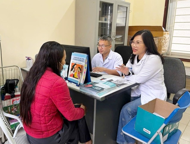 Hà Tĩnh chung tay xóa bỏ kỳ thị, hướng tới mục tiêu chấm dứt AIDS- Ảnh 1.