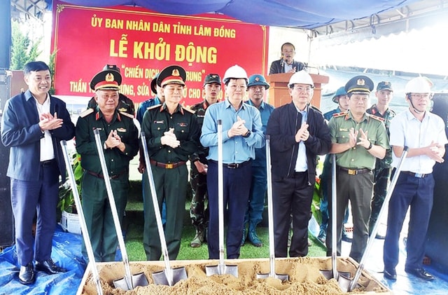 Khởi động 'Chiến dịch Quang Trung' hỗ trợ xây dựng nhà ở cho người dân vùng lũ Lâm Đồng- Ảnh 1.