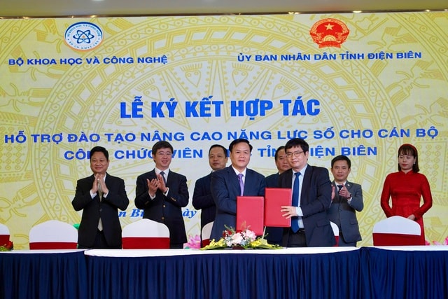 Thúc đẩy ứng dụng công nghệ số 'Make in Viet Nam' đưa nông sản vùng cao vươn xa- Ảnh 2. Thúc đẩy ứng dụng công nghệ số 'Make in Viet Nam' đưa nông sản vùng cao vươn xa- Ảnh 2.