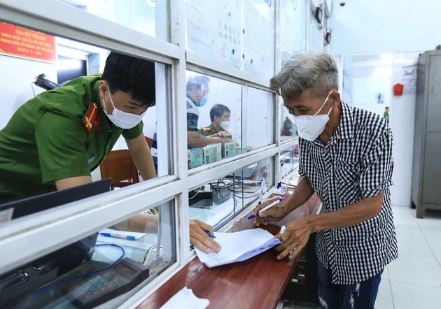 Đáp ứng điều kiện bắt buộc này, người dân mới được thay đổi đăng ký thường trú- Ảnh 1. Đáp ứng điều kiện bắt buộc này, người dân mới được thay đổi đăng ký thường trú- Ảnh 1.