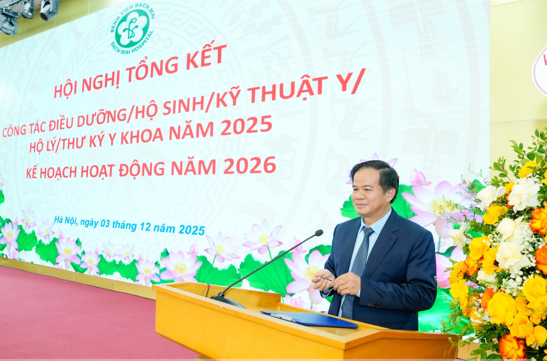 Sự tận tụy và đôi bàn tay của điều dưỡng đã giữ lại cơ hội sống cho người bệnh- Ảnh 1.