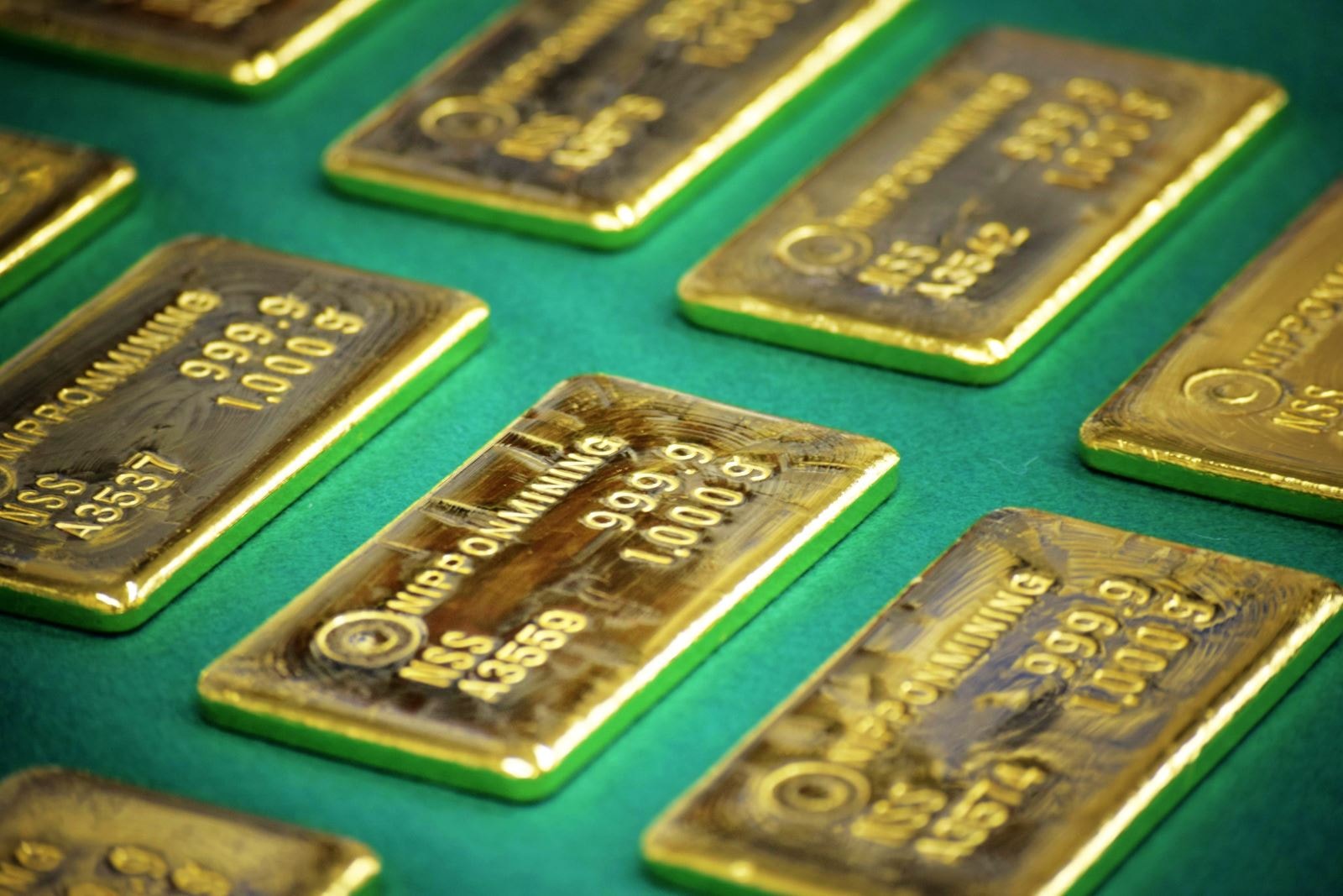 Giá vàng giảm nhẹ khi nhà đầu tư thận trọng trước cuộc họp của Fed- Ảnh 1.